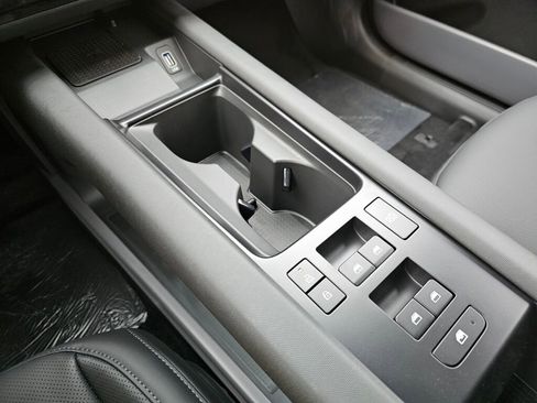 New 2025 Hyundai Ioniq 6 SEL image 26