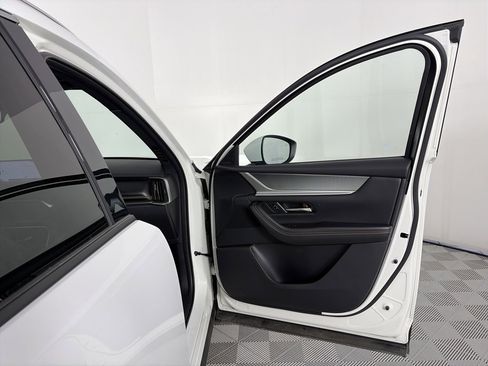 Used 2025 MAZDA CX-90 Plug-In Hybrid w/ Premium Plus image 30