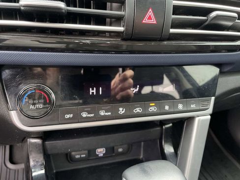 Used 2022 Kia Seltos S image 21