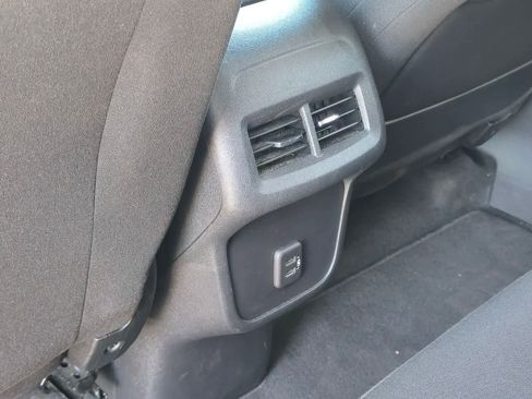 Used 2024 GMC Terrain SLE AWD/4WD image 14