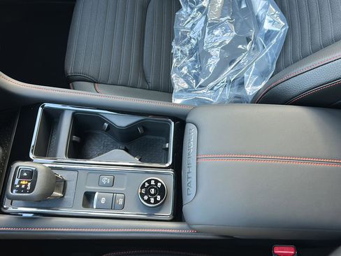 New 2026 Nissan Pathfinder SV image 34