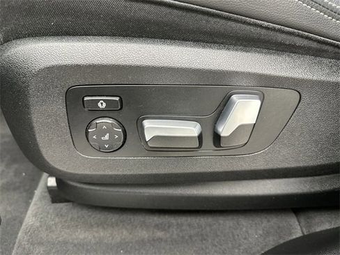 Used 2019 BMW X5 xDrive40i w/ Premium Package 2 image 12