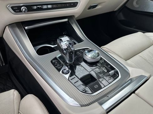Used 2019 BMW X5 xDrive50i w/ M Sport Package AWD/4WD image 28