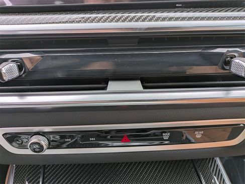 New 2026 BMW X5 M60i w/ Climate Comfort Package image 26