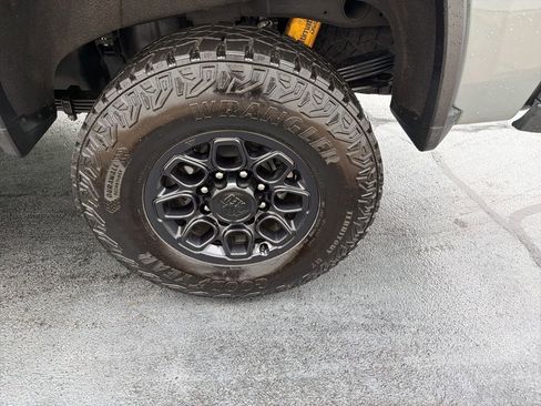 Used 2024 Chevrolet Silverado 2500 ZR2 w/ ZR2 Bison Edition AWD/4WD image 30