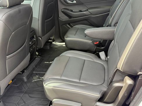 Used 2023 Chevrolet Traverse Premier w/ Redline Edition image 20