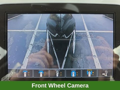 Used 2020 Chevrolet Equinox Premier image 46