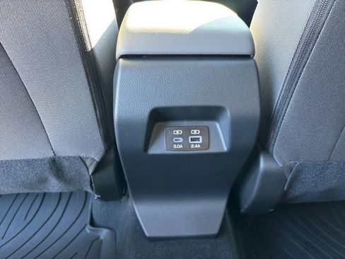 Certified 2025 Subaru Crosstrek 2.0i Premium AWD/4WD image 35