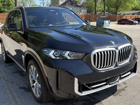 Certified 2026 BMW X5 xDrive40i AWD/4WD image 2