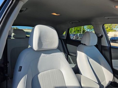 Used 2023 Hyundai Kona SEL image 11