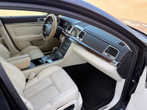 Used 2009 Lincoln MKS AWD image 10