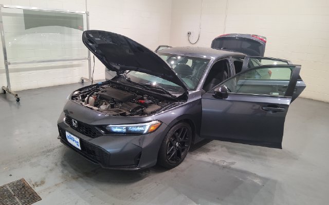 Used 2025 Honda Civic Sport image 13