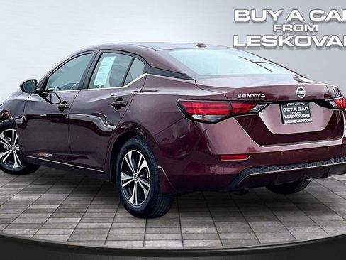 Used 2022 Nissan Sentra SV image 2