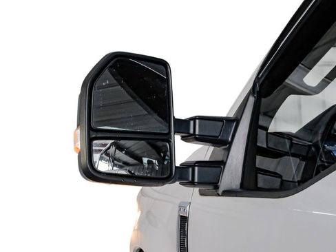 Used 2020 Ford F350 Lariat w/ Lariat Value Package image 39