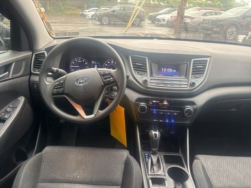 Used 2016 Hyundai Tucson SE w/ Option Group 02 AWD/4WD image 10