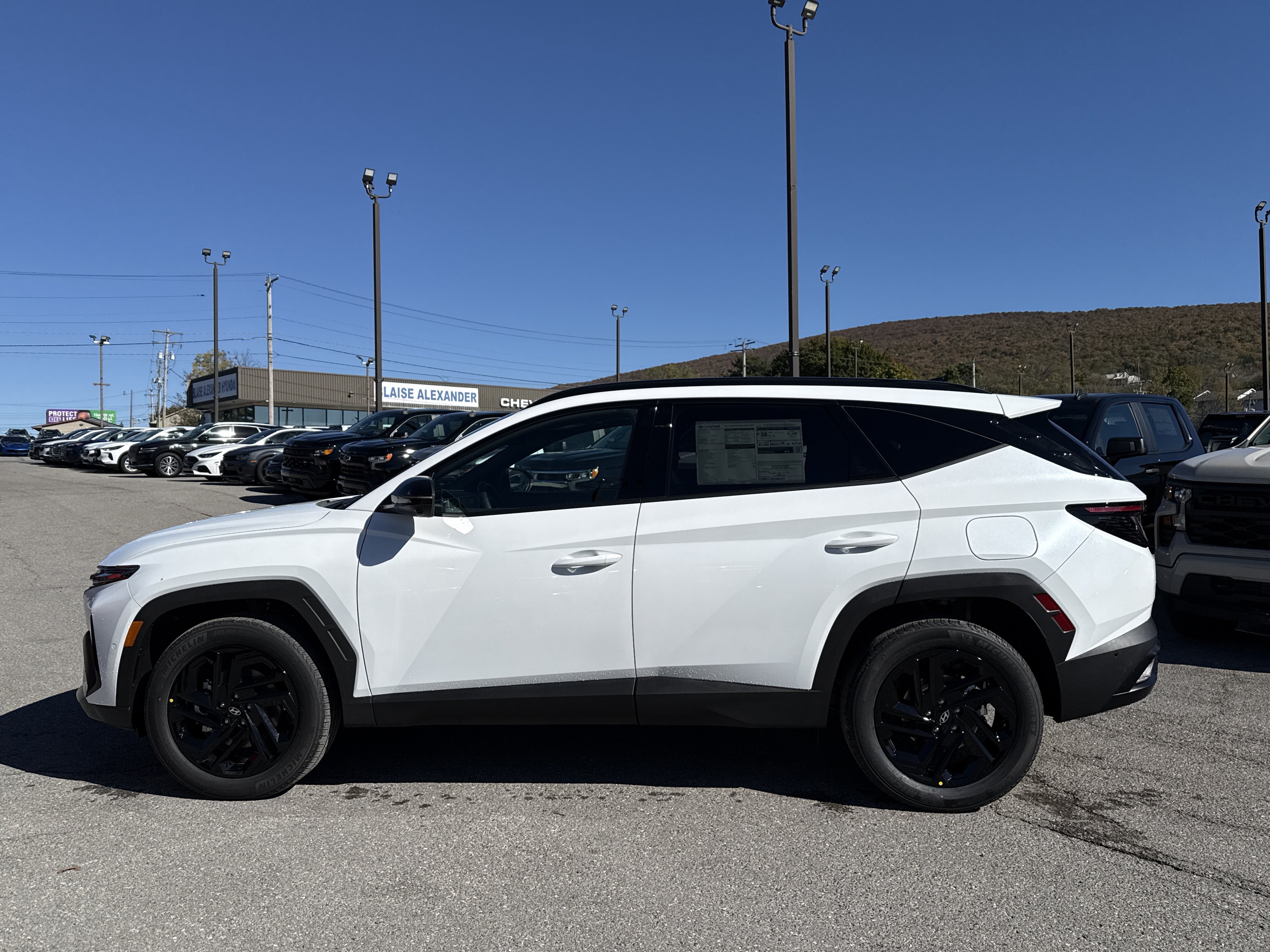 New 2026 Hyundai Tucson Limited AWD/4WD image 7