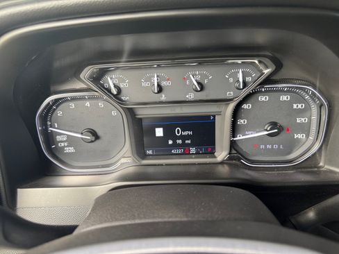 Used 2019 GMC Sierra 1500 SLT w/ SLT Premium Plus Package AWD/4WD image 14