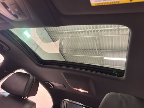 Used 2015 BMW 740Li image 15