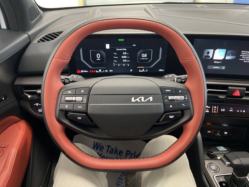 Certified 2026 Kia Sportage SX AWD/4WD image 26
