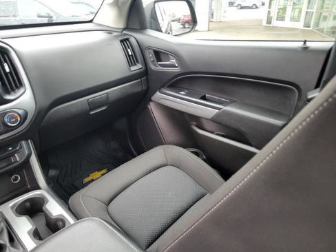Used 2019 Chevrolet Colorado LT w/ Redline Special Edition image 15