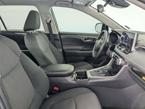 Used 2024 Toyota RAV4 AWD Hybrid image 30