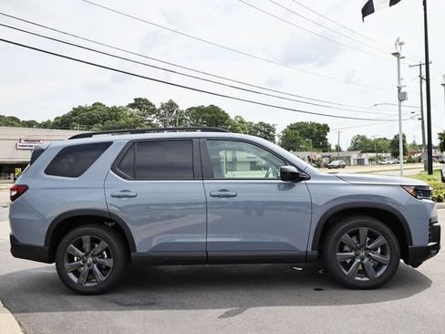 New 2026 Honda Pilot Sport image 15