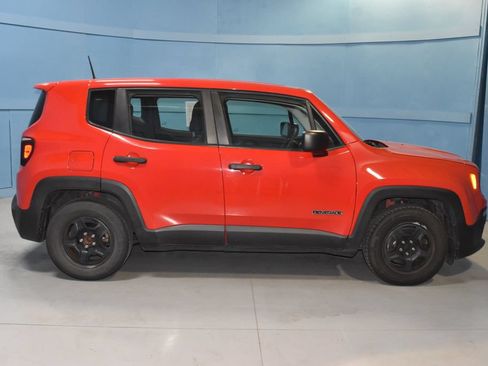 Used 2017 Jeep Renegade Sport w/ Power & Air Group FWD image 18