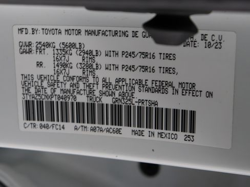 Used 2023 Toyota Tacoma SR5 image 39