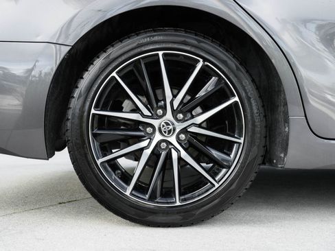 Used 2021 Toyota Camry SE image 28