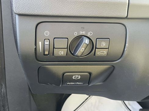 Used 2012 Volvo S60 T5 image 21