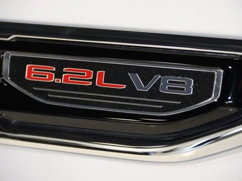 Used 2022 GMC Sierra 1500 Denali w/ Denali Reserve Package image 16