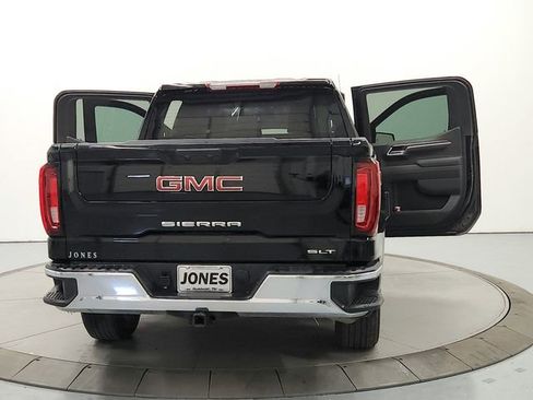 Used 2025 GMC Sierra 1500 SLT AWD/4WD image 14