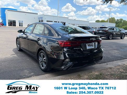 Used 2023 Kia Forte LXS FWD image 6