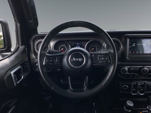 Used 2023 Jeep Gladiator Sport AWD/4WD image 12
