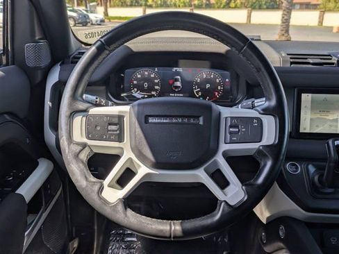 Used 2021 Land Rover Defender 110 X-Dynamic SE AWD/4WD image 16