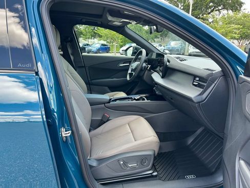New 2026 Audi Q3 quattro 2.0T AWD/4WD image 42