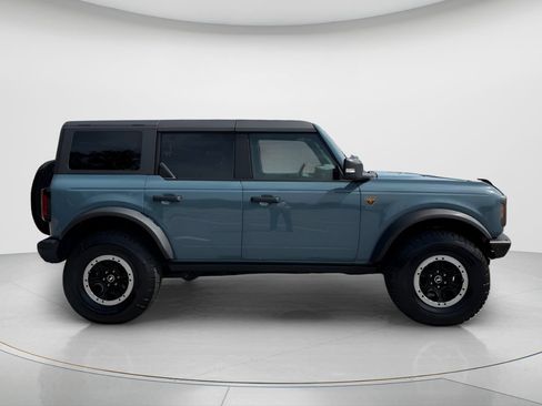 Used 2022 Ford Bronco Badlands w/ Sasquatch Package AWD/4WD image 4