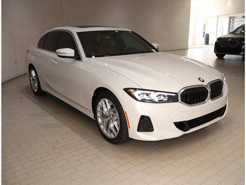 Used 2026 BMW 330i Sedan w/ Convenience Package RWD image 8