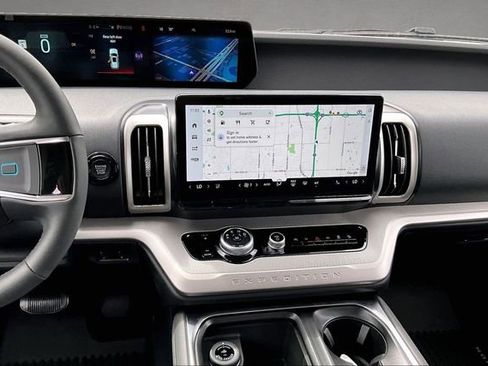 New 2026 Ford Expedition Active AWD/4WD image 7