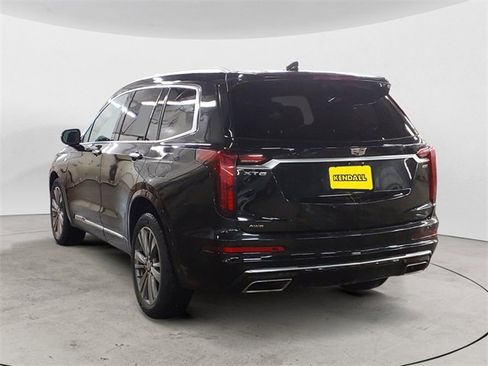 Used 2020 Cadillac XT6 Premium Luxury image 3