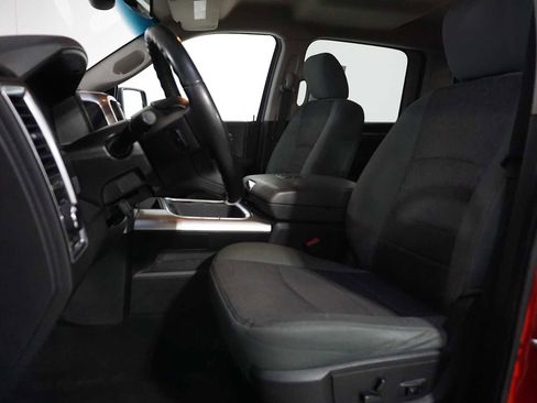 Used 2018 RAM 1500 Classic SLT w/ Luxury Group image 14