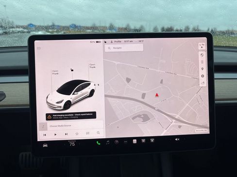 Used 2022 Tesla Model 3 Performance image 23