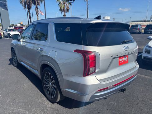 Used 2023 Hyundai Palisade Calligraphy AWD/4WD image 4