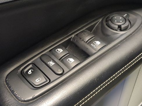 Used 2018 Jeep Compass Latitude w/ Popular Equipment Group image 27