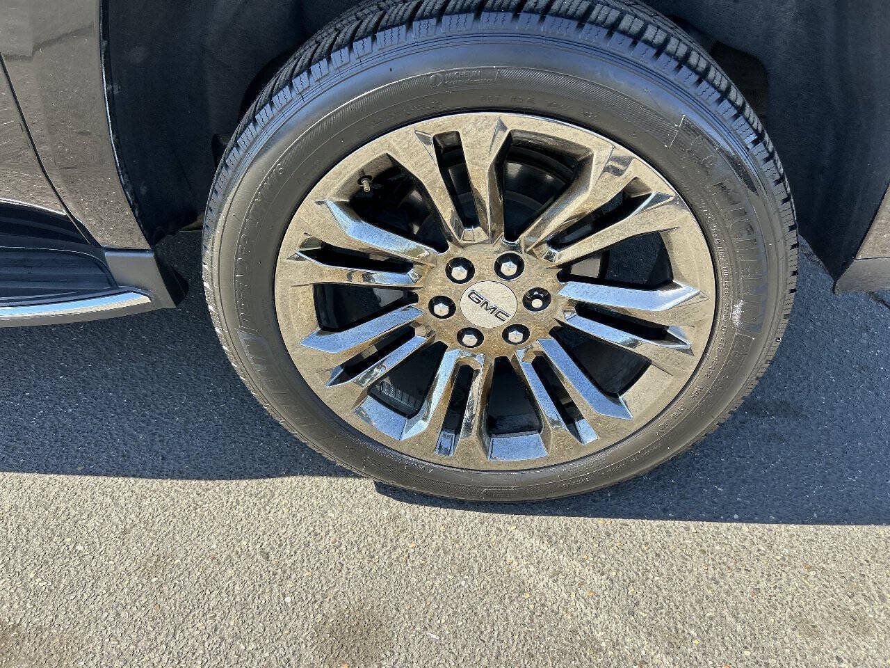 Used 2018 GMC Yukon XL SLT RWD image 7
