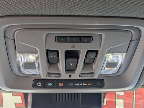 New 2026 GMC Sierra 1500 Denali w/ Denali Reserve Package image 23