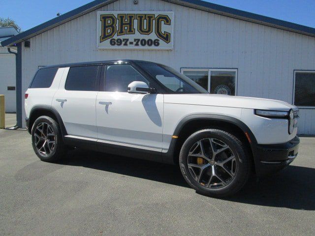 Used 2027 Rivian R2 Performance Dual AWD/4WD image 1