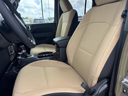 New 2026 Jeep Gladiator Willys AWD/4WD image 15