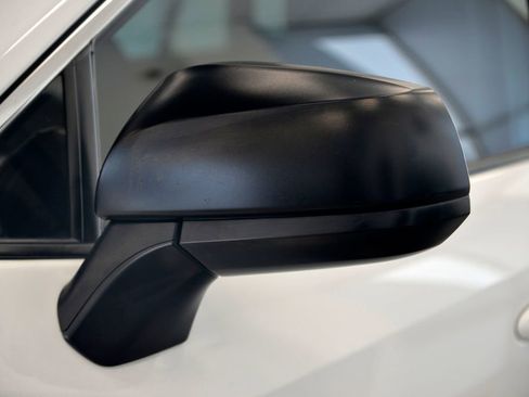 Used 2019 Toyota RAV4 LE FWD image 12