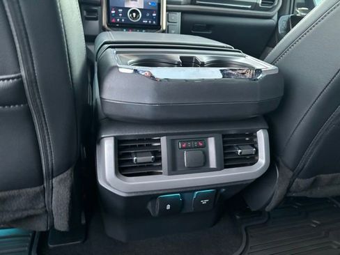 Used 2024 Ford F150 Lightning Lariat image 26